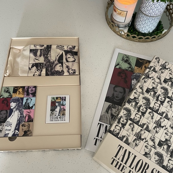 Taylor Swift Eras Tour VIP Box Houston 4/22 Everything Included - Picture 2 of 11